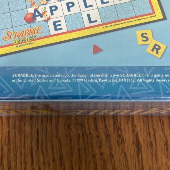 New Scrabble Junior: Your Child's First Crossword Game! 2-Sided Gameboard! - Picture 4 of 5